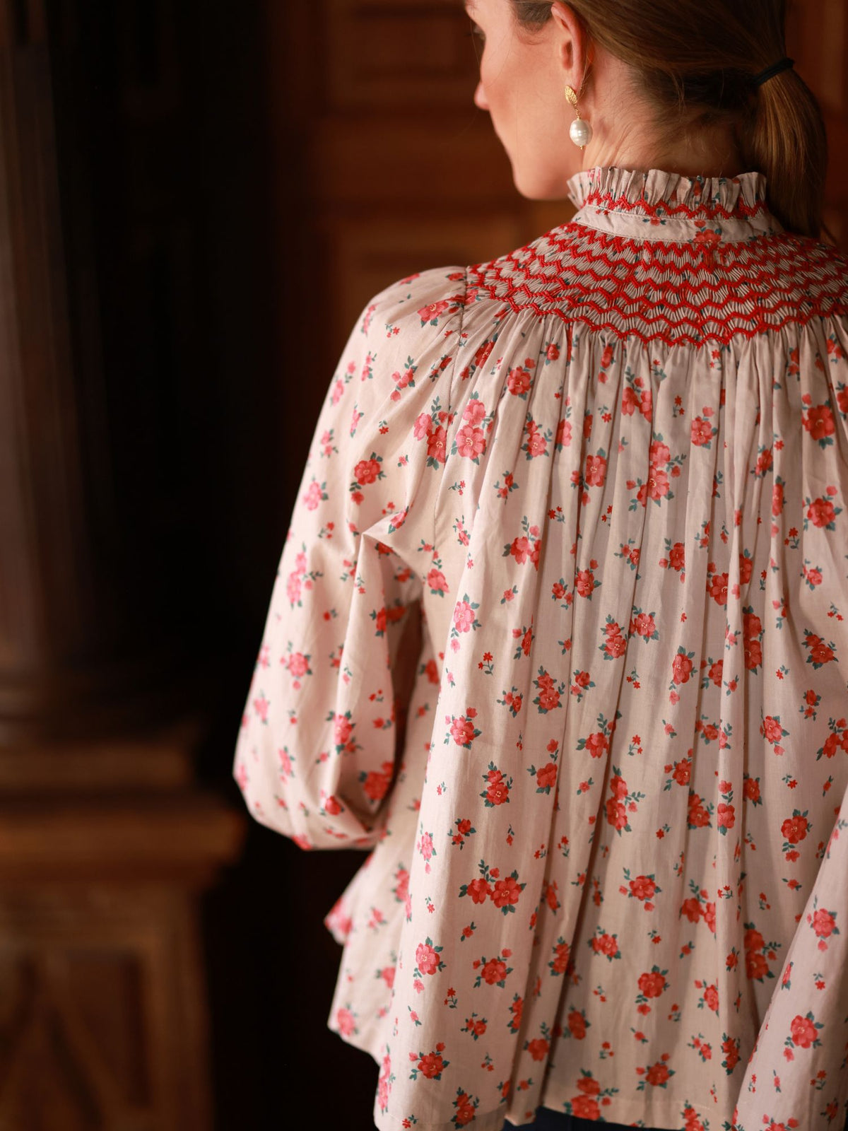 Small Scholl Blouse Poinsetta Posy with Scarlet Hand Smocking Edition 52