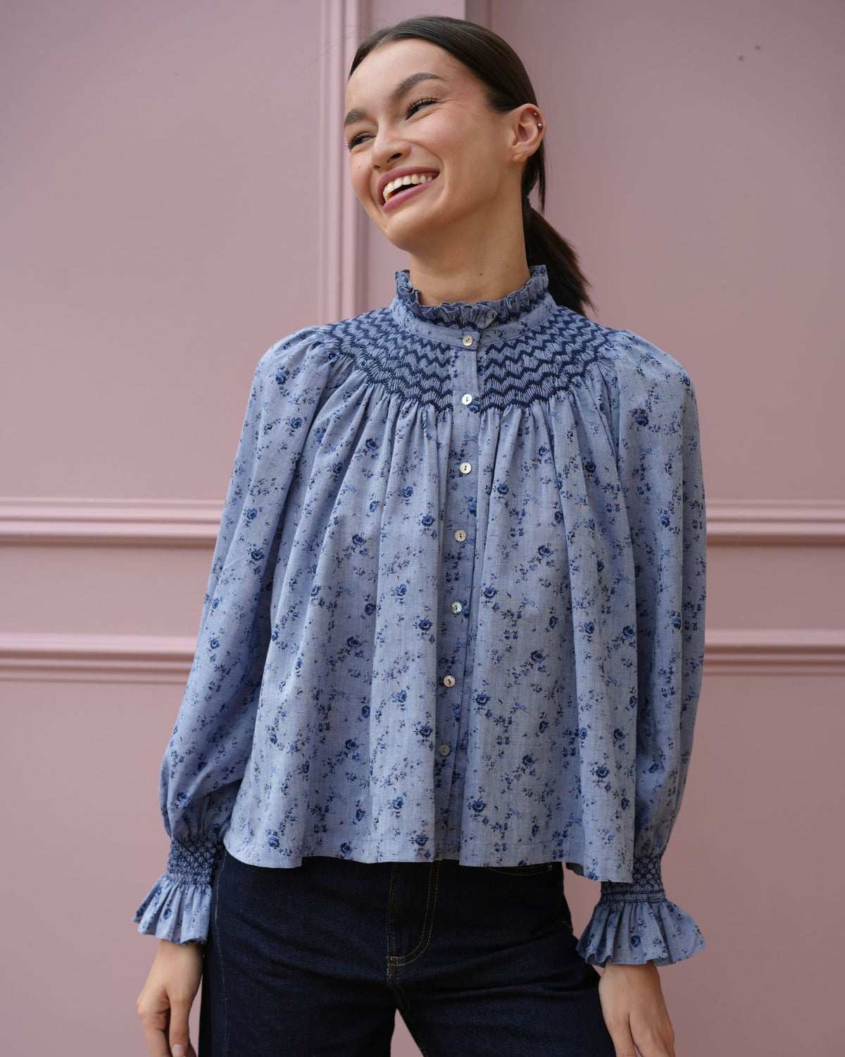 Scholl Blouse Chambray Rose with Navy Hand Smocking Edition 75