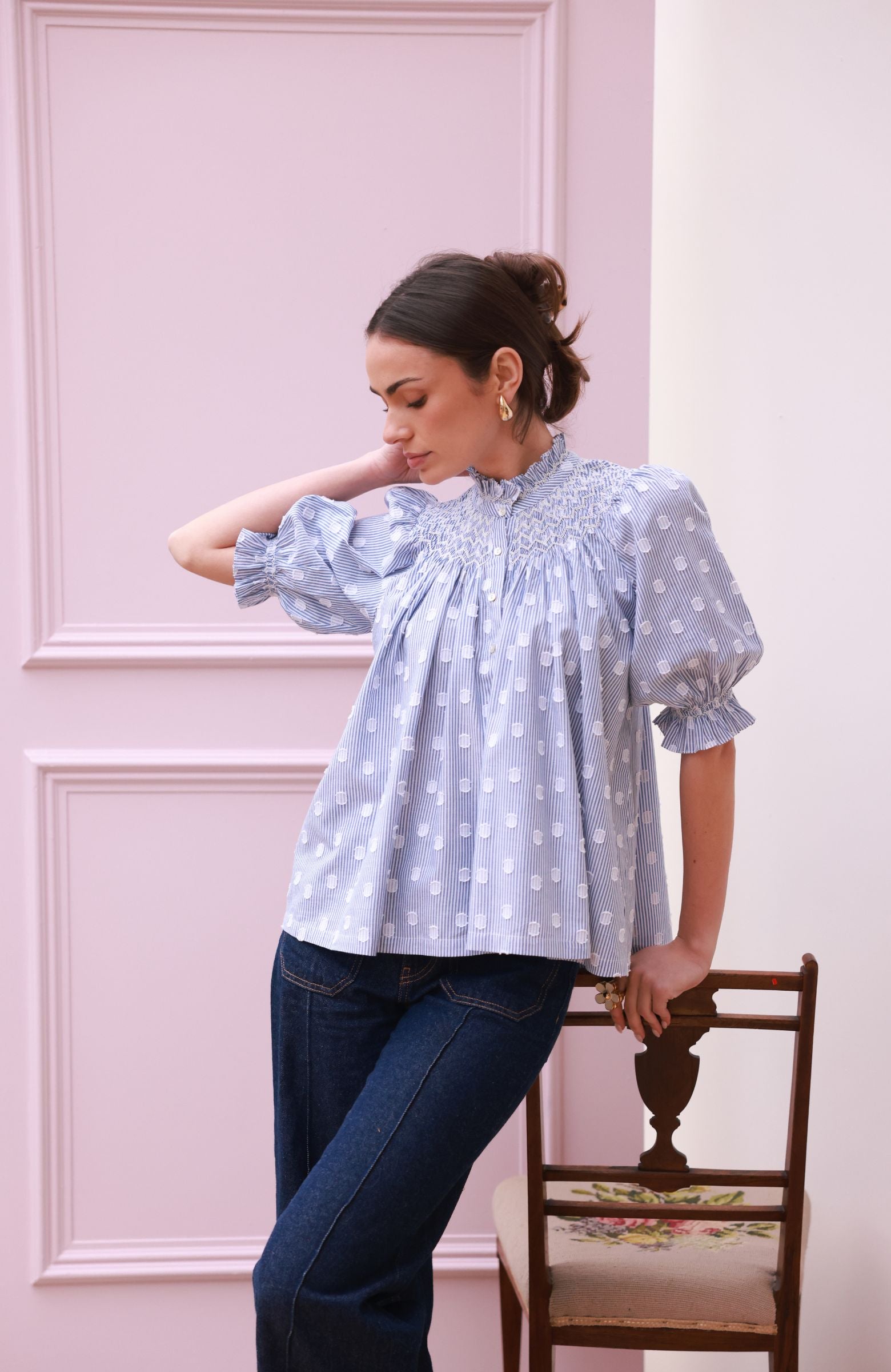 Scholl Blouse Bubble Weave Cotton with Double Cream Hand Smocking Edition 60