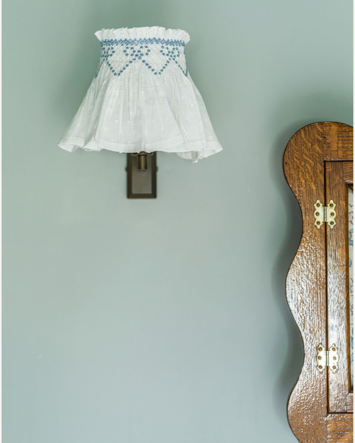 Edit58 x Smock London Elsie Lampshade White Plumetti with Cornflower Ribbons Hand Smocking