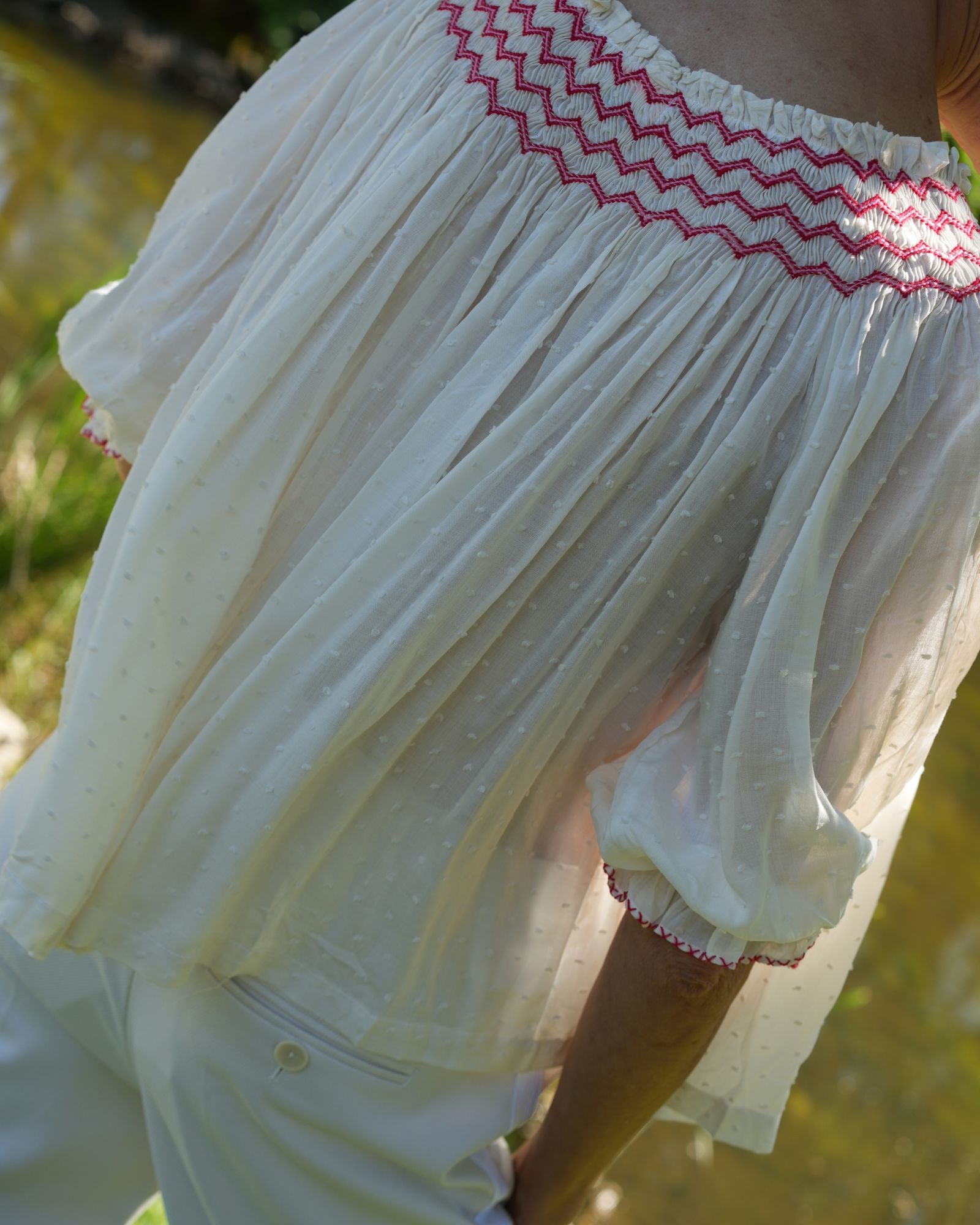 Cleopatra Blouse Cotton Puff Plumetti with Hearts on Fire Hand Smocking Edition 44