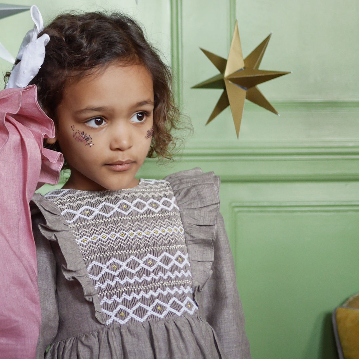 6-8y Anna Pavlova Dress Hazelnut with All that Glitters Hand Smocking