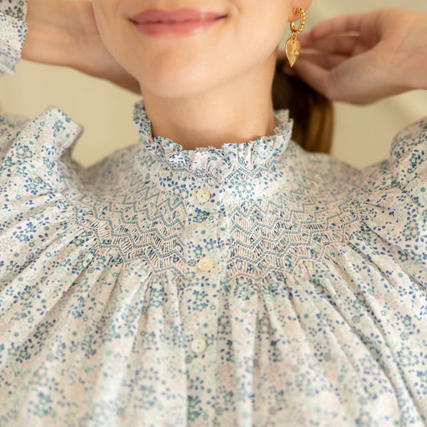 Scholl Blouse Flower Field Linen with Aqua Kiss Hand Smocking Edition 48