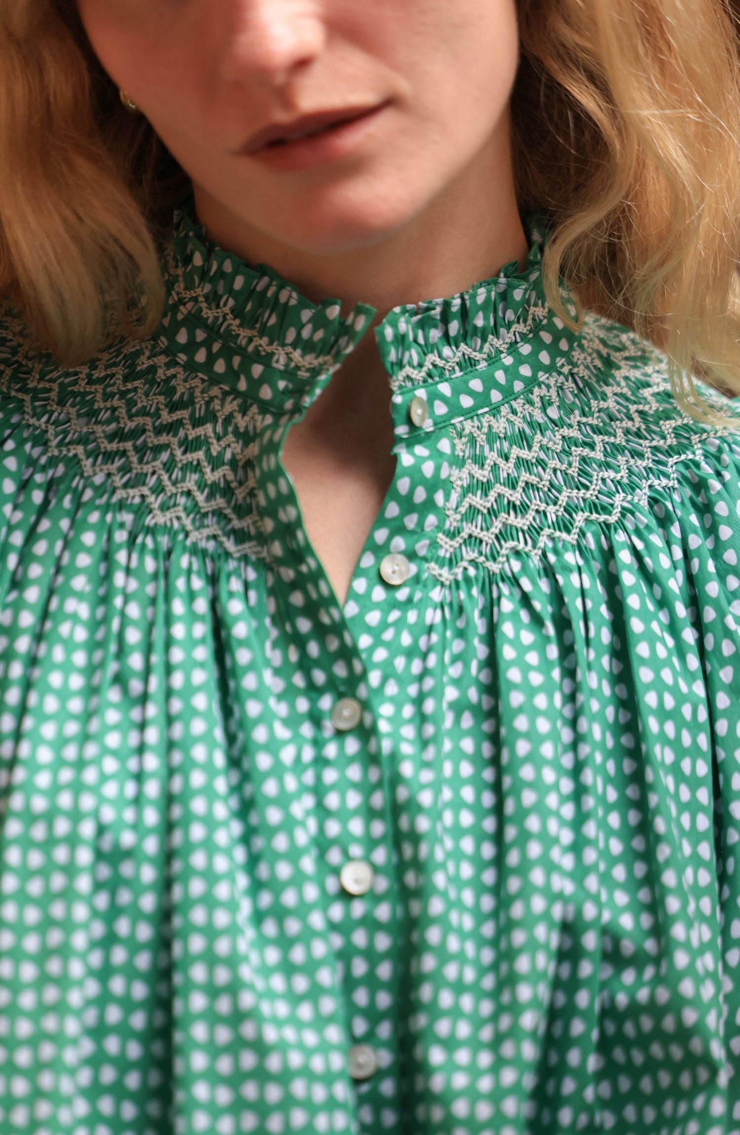 Scholl Blouse Golf Hole Green with Chalk Hand Smocking Edition 72