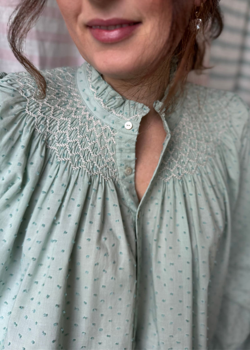 Scholl Blouse Aqua Plumetti with Mallow Hand Smocking Edition 37