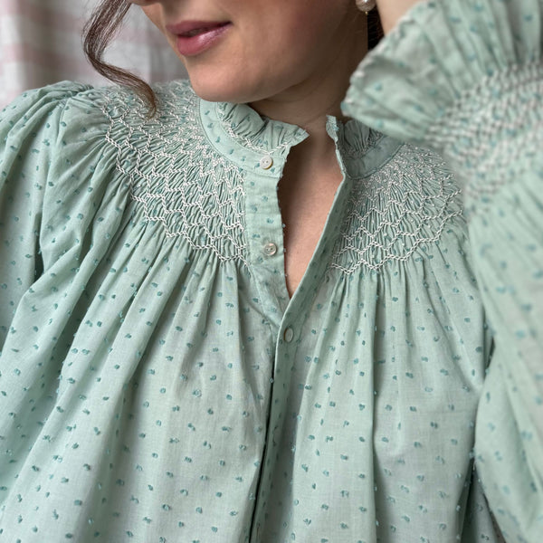 Scholl Blouse Aqua Plumetti with Mallow Hand Smocking Edition 37