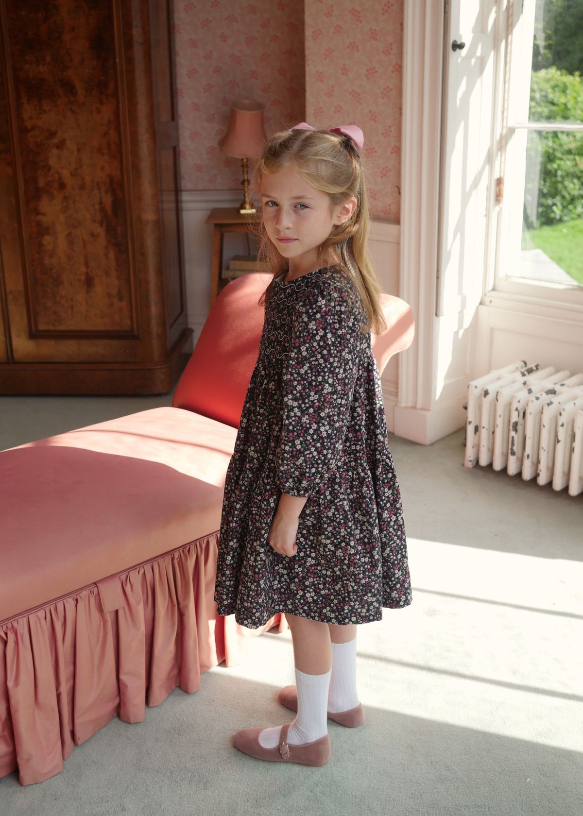 8-10y Margaret Graham Dress Autumn Flowers Needlecord with Liquorice Allsorts Hand Smocking