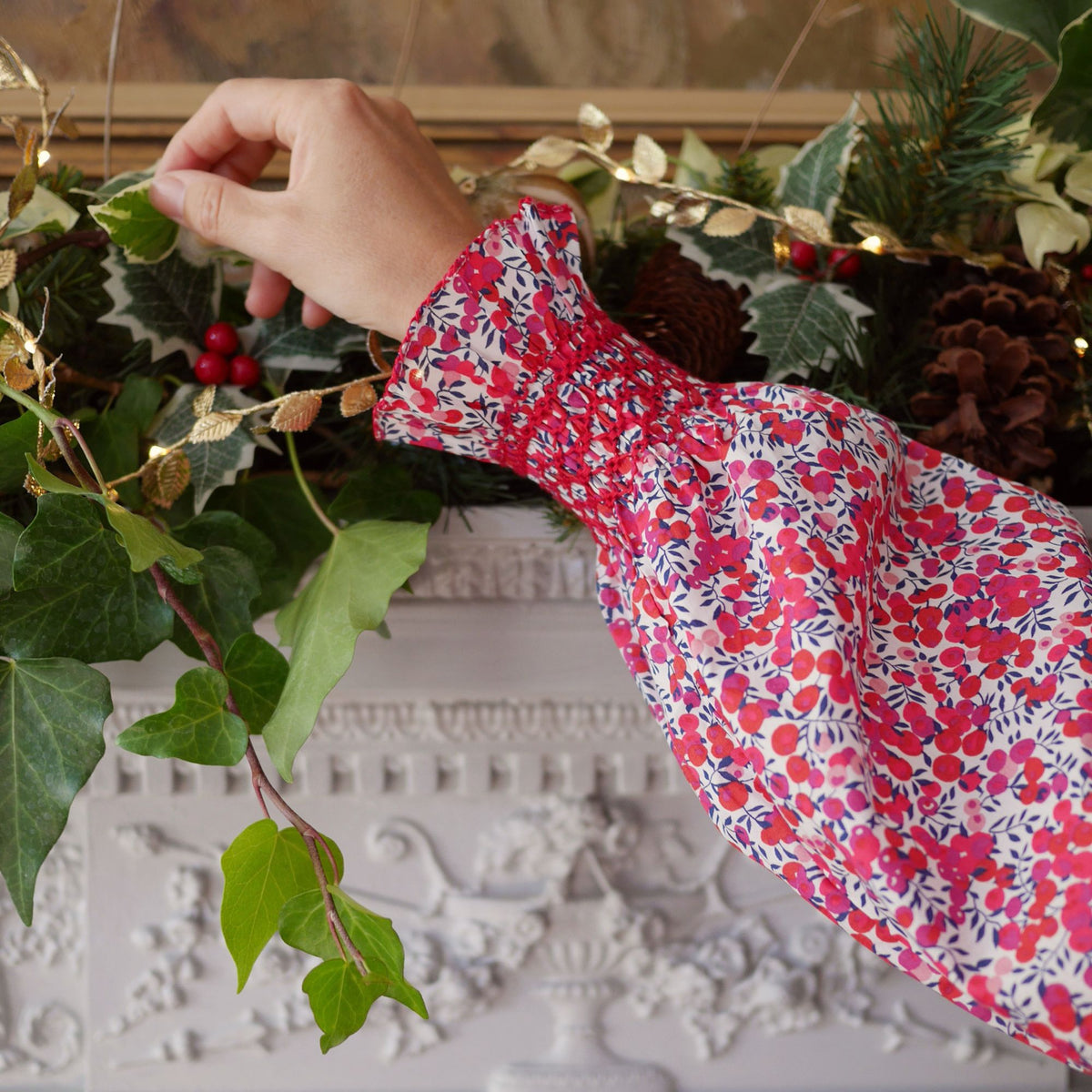 Small Scholl Women's Blouse with Santa Hand Smocking made with Liberty Wiltshire Fabric Edition 5